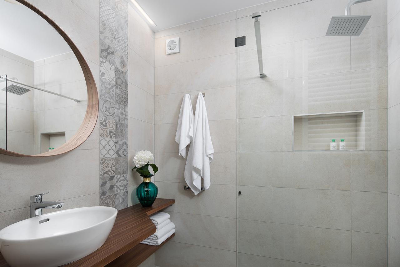 Hotel Delfin Rovinj Buitenkant foto